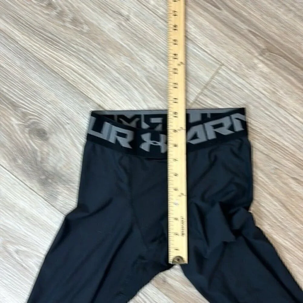 Under Armour boys black  legging sports athletic size Medium missing tag